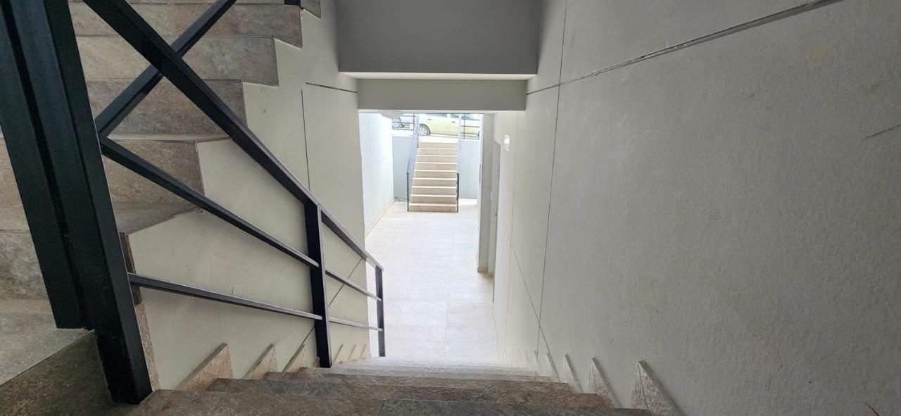 Pey Kau Apartment